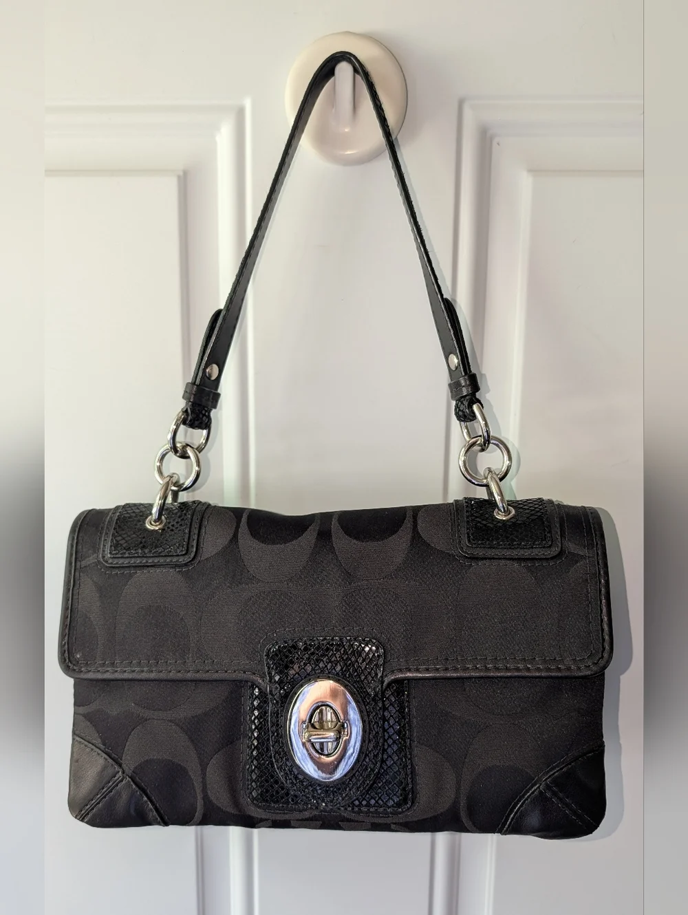 Coach Peyton Sateen Reptile Embossed Trim Turnlock Shoulder Bag Black VGUC